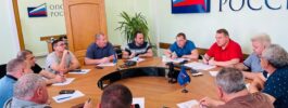 Александр Моор совместно с коллегами посетили производственные компании в п. Хор Хабаровского края